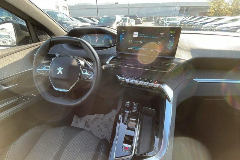 PEUGEOT 3008 Hybrid 225 e-EAT8 Allure Pack Gris Platinium – Image 6