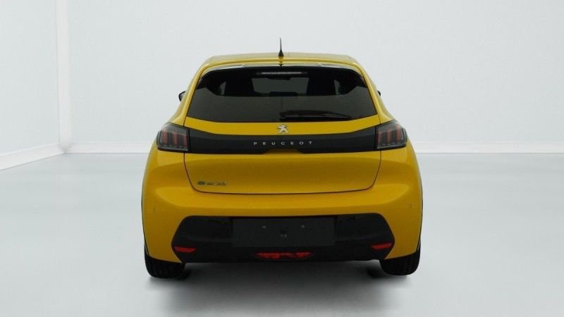 PEUGEOT 208 50 KWH 136CH ALLURE Jaune Faro – Image 3