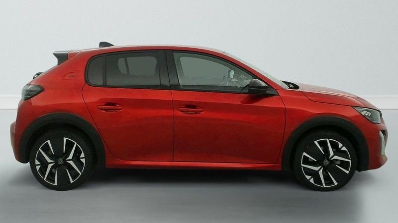 PEUGEOT 208 Hybrid 136 e-DCS6 GT Rouge Elixir
