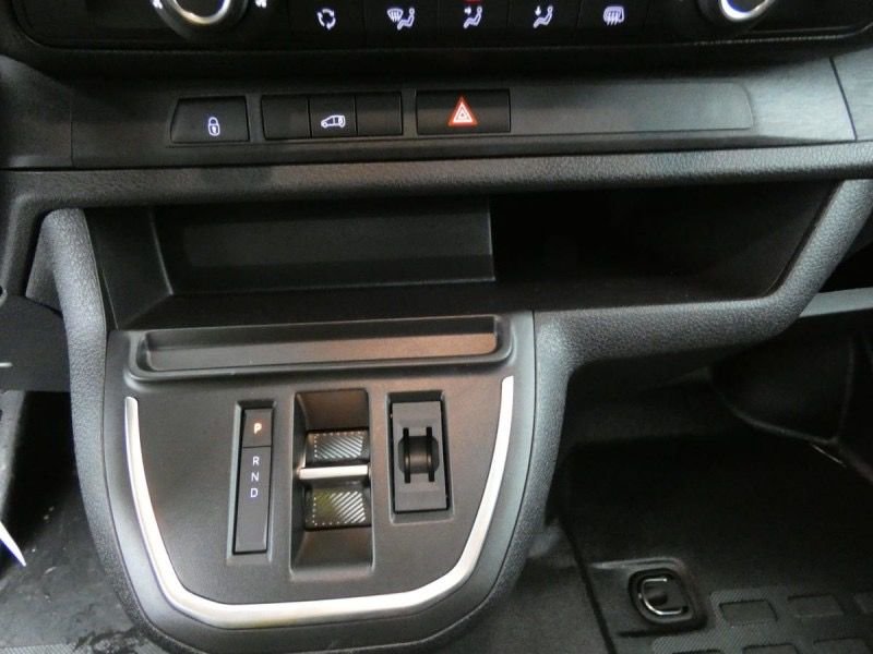 PEUGEOT Expert Fg VUL M BLUEHDI 145 SS EAT8 Gris Titane – Image 10