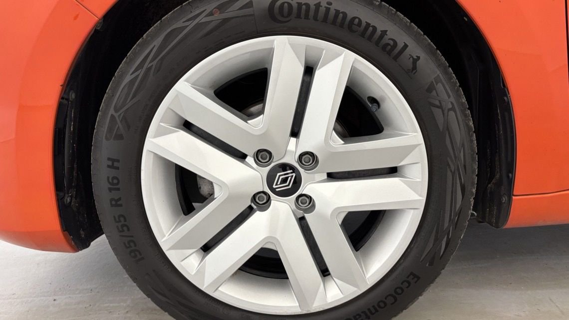 RENAULT Clio Clio SCe 65 Evolution 5p Orange – Image 11