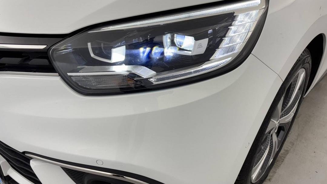 RENAULT Scenic TCe 130 Energy Intens 5p Blanc – Image 9