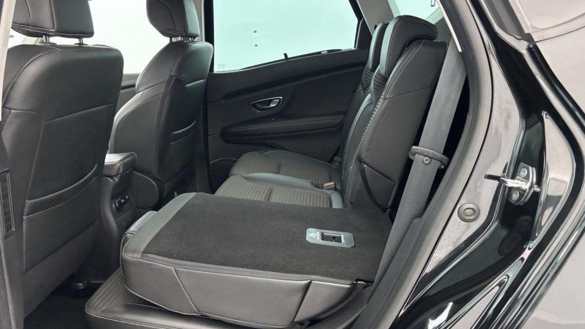 RENAULT Scenic Blue dCi 120 EDC Intens 5p Noir – Image 11