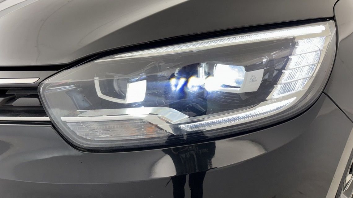RENAULT Scenic Blue dCi 120 EDC Intens 5p Noir – Image 7