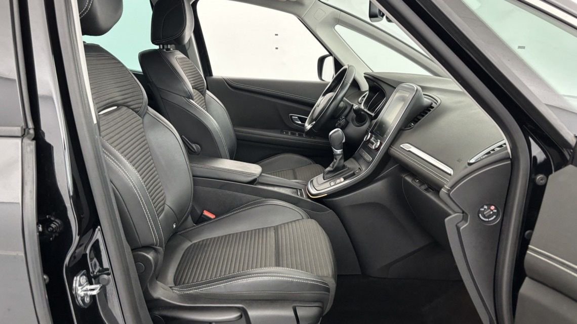 RENAULT Scenic Blue dCi 120 EDC Intens 5p Noir – Image 6
