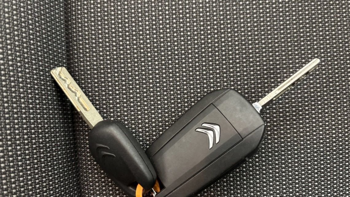 CITROEN C3 PureTech 83 S&S BVM5 Feel Pack 5p Beige – Image 6