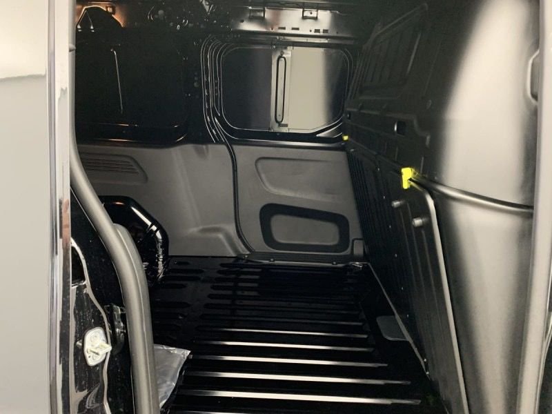 CITROEN Berlingo TAILLE XL 950KG BLUEHDI 130 S S EAT8 Noir Perla Nera – Image 12