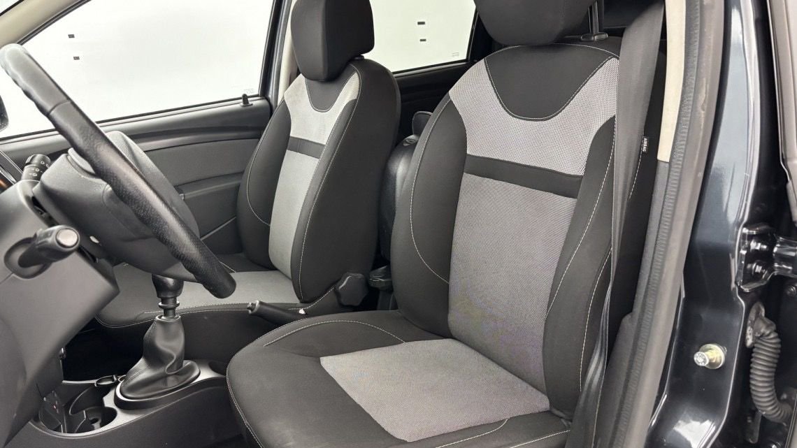 DACIA Duster TCe 125 4x2 Black Touch 5p Gris – Image 7