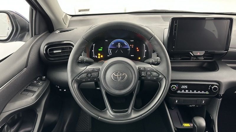 TOYOTA Yaris Hybride 116h Design e-CVT Bleu nievre – Image 11