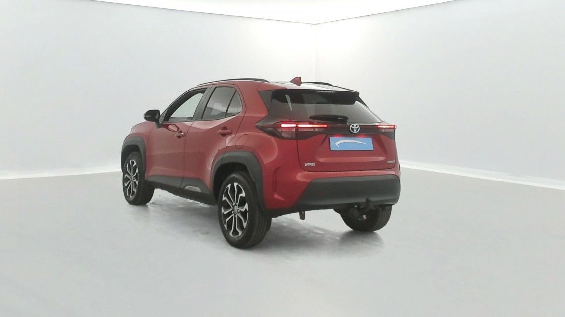 TOYOTA Yaris Cross 116h 2WD Design 5p Rouge – Image 19