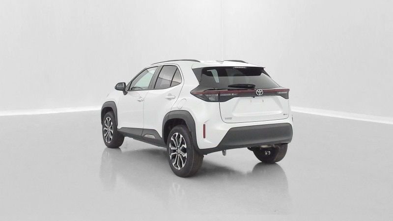 TOYOTA Yaris Cross Yaris cross 1.5 Hybride 130h Design e-CVT Blanc lunaire nacré – Image 3