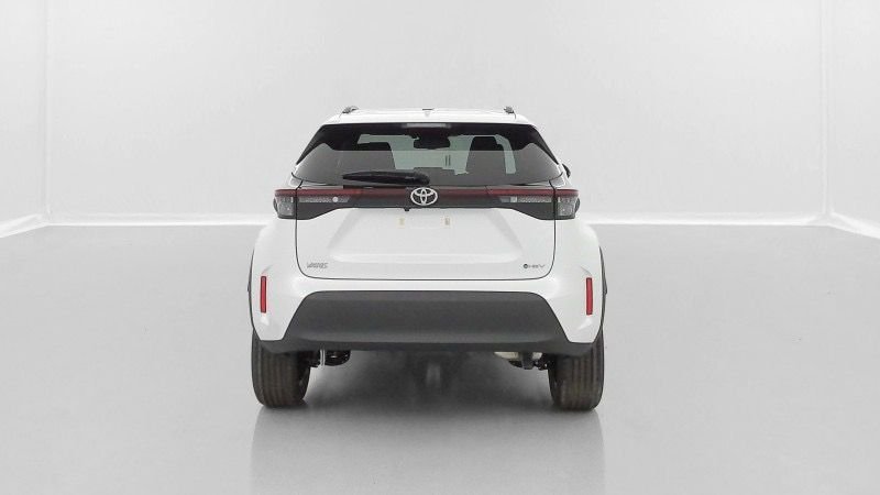 TOYOTA Yaris Cross Yaris cross 1.5 Hybride 130h Design e-CVT Blanc lunaire nacré – Image 4