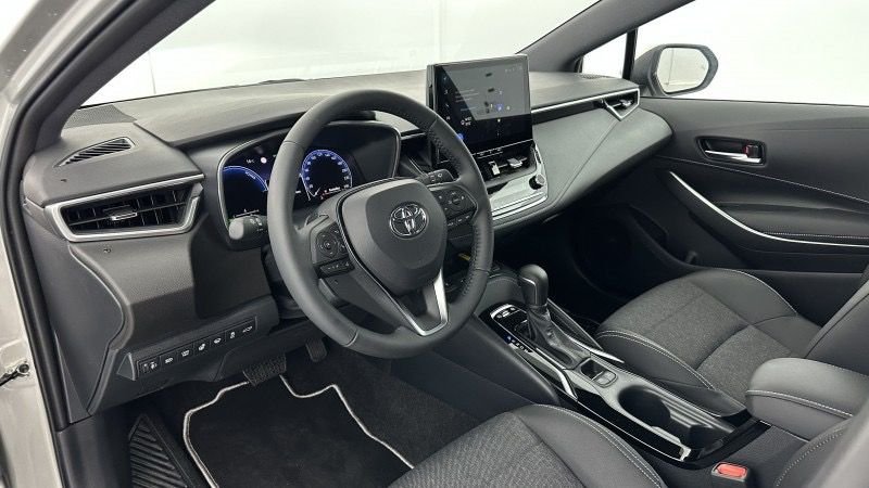 TOYOTA Corolla Touring Spt Corolla touring sports X 1.8 Hybrid 140ch Design (Team Player) Shimmeringsilver – Image 13