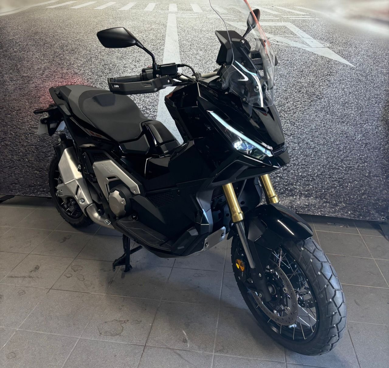 HONDA X-ADV – Image 4