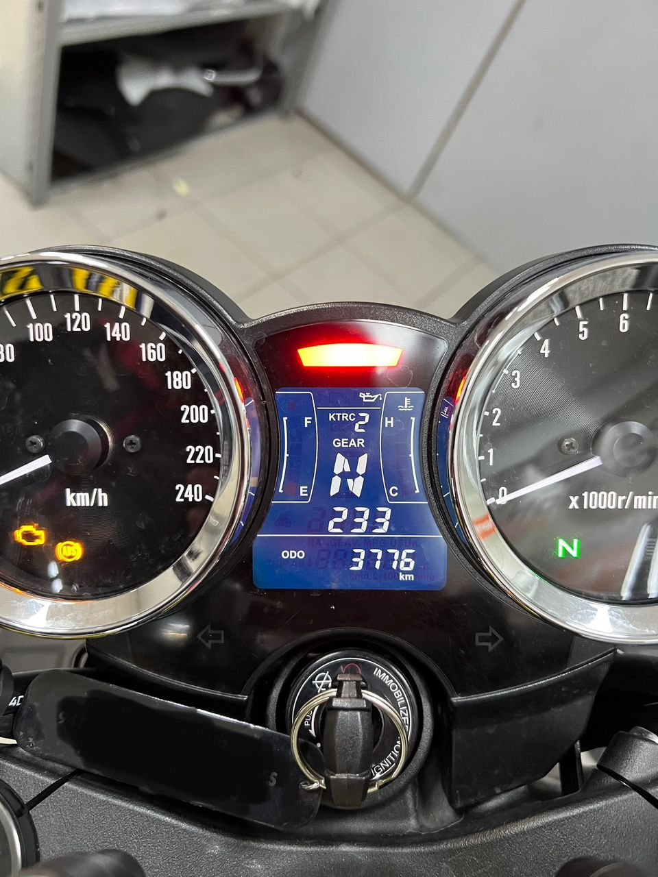 KAWASAKI Z900 RS – Image 4