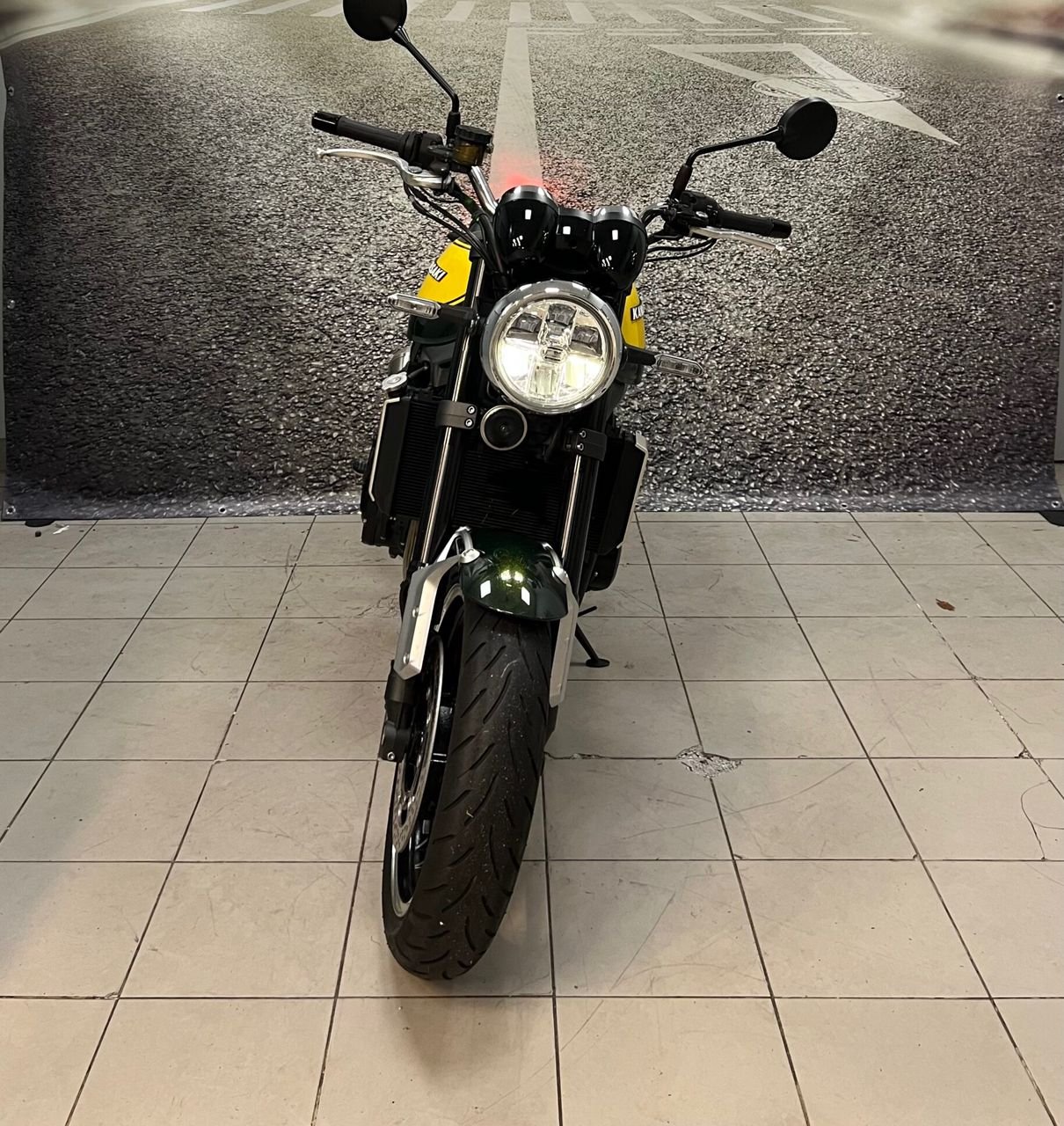 KAWASAKI Z900 RS – Image 2