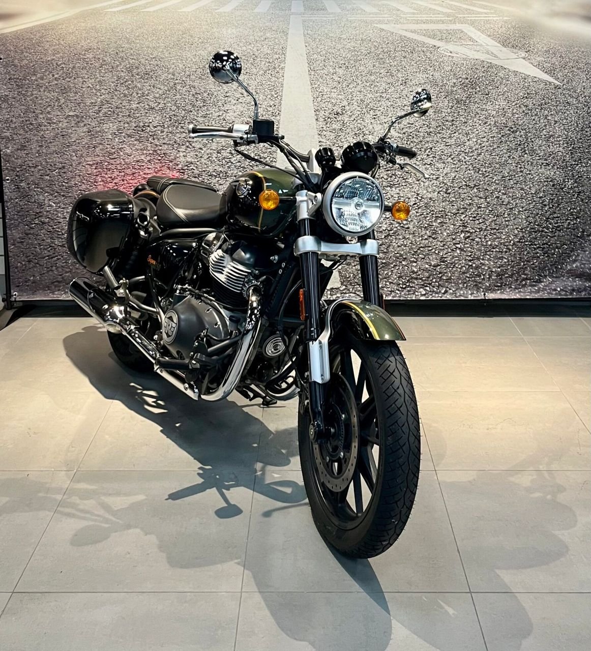 ROYAL ENFIELD SUPER METEOR 650 – Image 2