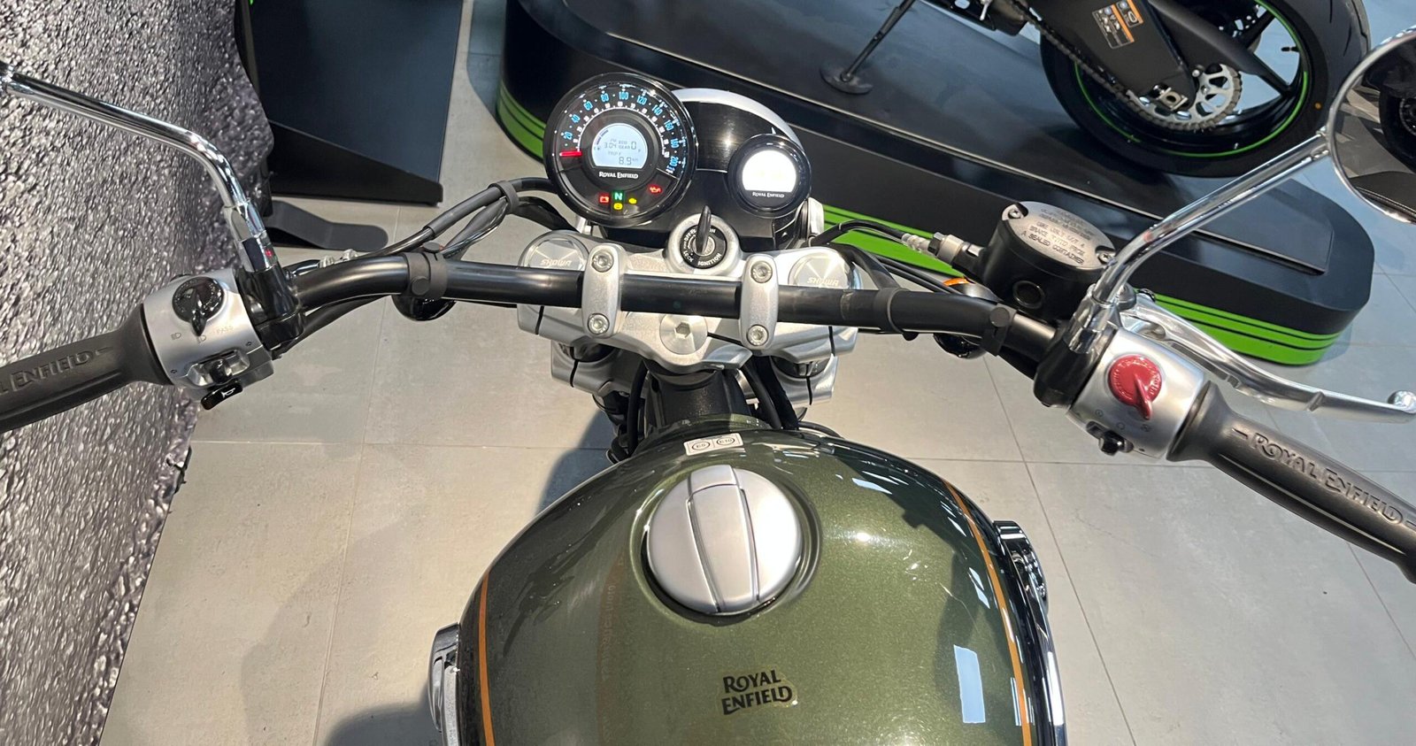 ROYAL ENFIELD SUPER METEOR 650 – Image 3