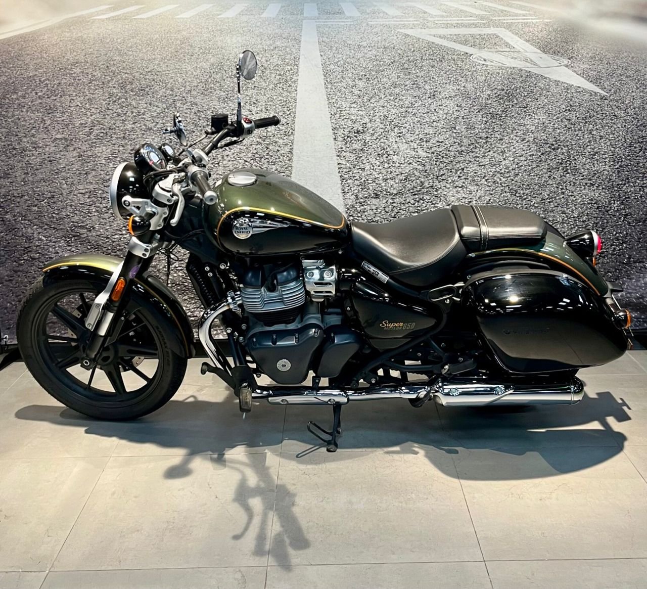 ROYAL ENFIELD SUPER METEOR 650 – Image 4